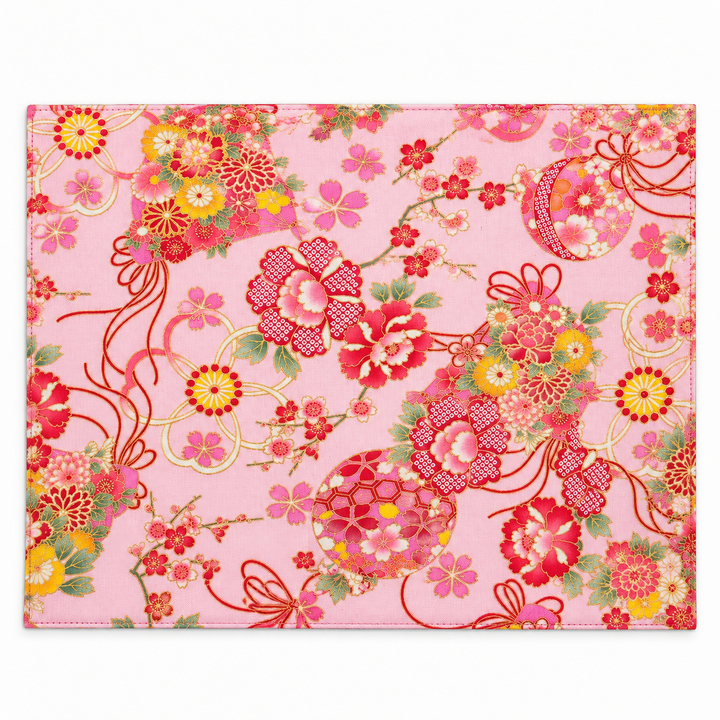Temari Balls and Floral Decorations Gold-Effect Japanese-Pattern Tea Mat